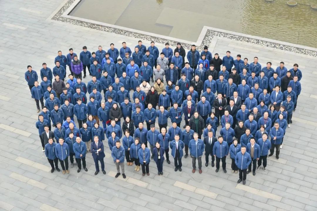 辰龍迎新歲 巨龍赴新程——巨龍電梯召開2024迎春大會